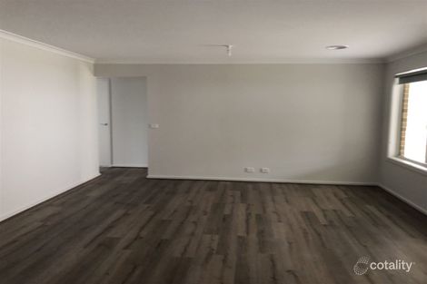 Property photo of 17 Bennett Street Drouin VIC 3818