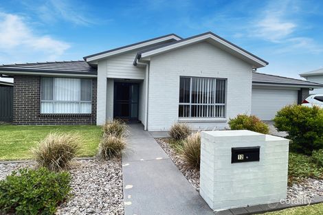 Property photo of 12 Uralla Street Fern Bay NSW 2295