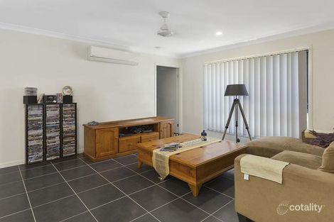 Property photo of 52 Burnett Drive Holmview QLD 4207
