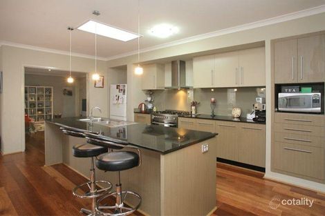 Property photo of 30 Hanrahan Wynd Lynbrook VIC 3975