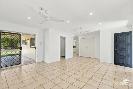 Property photo of 11 Limpet Close Trinity Beach QLD 4879