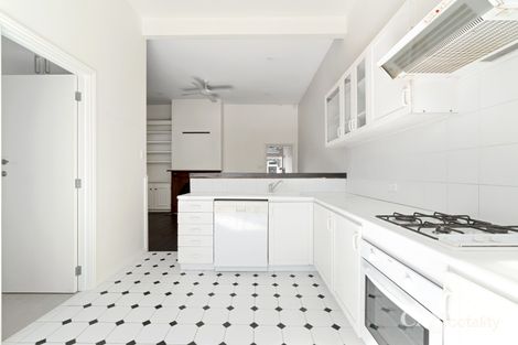 Property photo of 20 Little Ogrady Street Albert Park VIC 3206