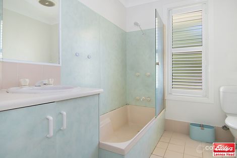 Property photo of 2/19 Rainforest Way Lennox Head NSW 2478