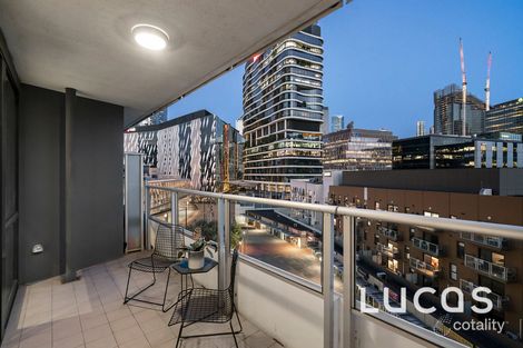 Property photo of 1016/100 Harbour Esplanade Docklands VIC 3008