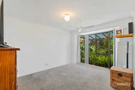 Property photo of 5 Waterfall Cove Greenfields WA 6210