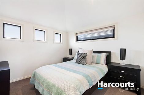 Property photo of 2/33 O'Connor Street Reservoir VIC 3073