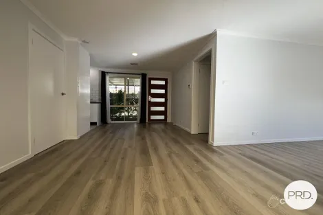 Property photo of 2/8 Frederick Street Crestwood NSW 2620