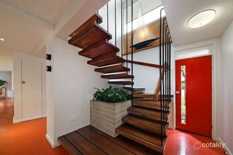 Property photo of 1 Linacre Road Hampton VIC 3188