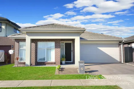 Property photo of 53 Taradale Drive Ropes Crossing NSW 2760