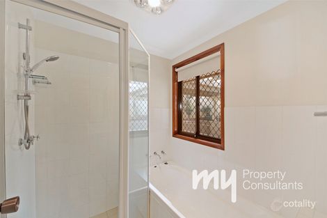 Property photo of 77 Crispsparkle Drive Ambarvale NSW 2560