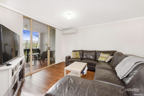 Property photo of 3/15 Clarence Road Indooroopilly QLD 4068