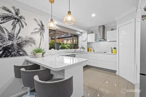 Property photo of 15 Hadlow Close Beaumont Hills NSW 2155