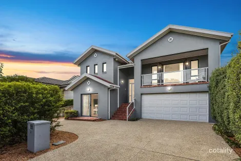 Property photo of 8 Margany Close Ngunnawal ACT 2913