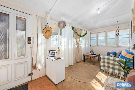 Property photo of 64 Geoffrey Street Mount Lofty QLD 4350