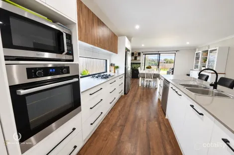 Property photo of 73 McCreadie Road Ormeau Hills QLD 4208