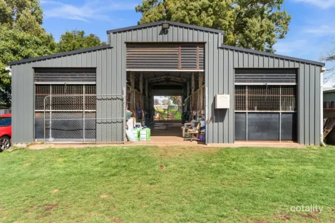 Property photo of 72 Weetwood Street Newtown QLD 4350