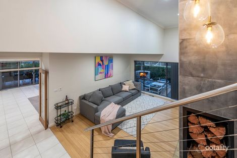 Property photo of 6 Birubi Place Jerrabomberra NSW 2619