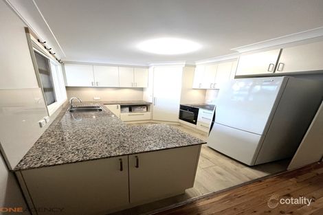 Property photo of 11 Collwood Crescent Orange NSW 2800