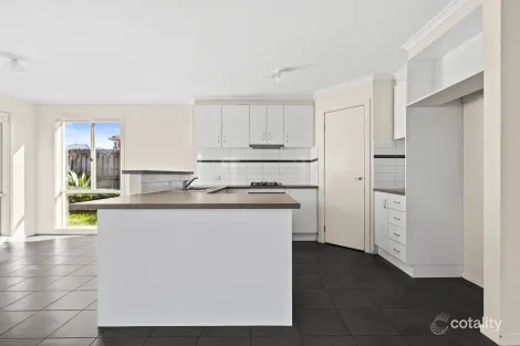 Property photo of 48 Fairview Parade Tarneit VIC 3029
