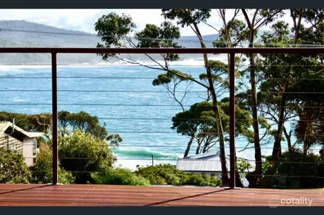 Property photo of 16 Highcrest Avenue Binalong Bay TAS 7216