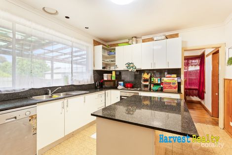 Property photo of 28 Ora Street Hampton Park VIC 3976