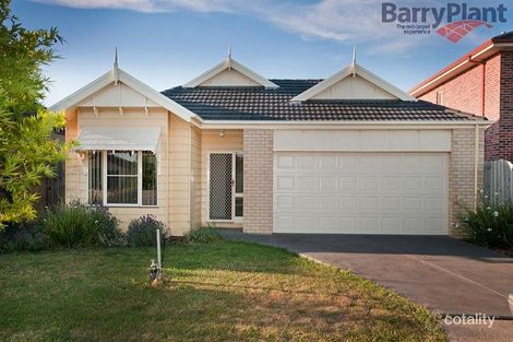 24 Howards Way, Point Cook, VIC 3030