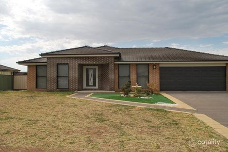 Property photo of 24 Holmwood Drive Dubbo NSW 2830