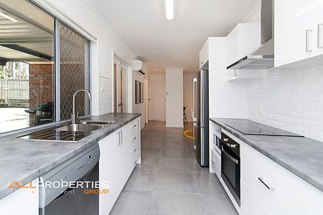 Property photo of 23 Haldham Crescent Regents Park QLD 4118