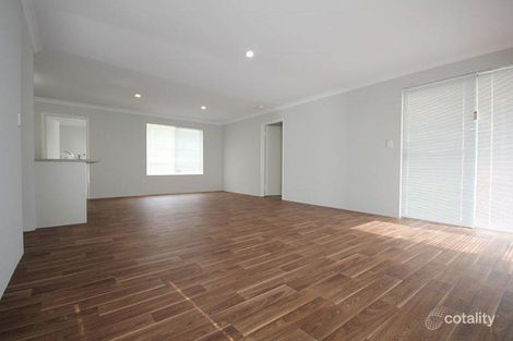 Property photo of 2/160 Williamson Avenue Cloverdale WA 6105