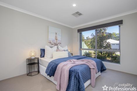 Property photo of 15 Monarch Way Wattle Grove WA 6107