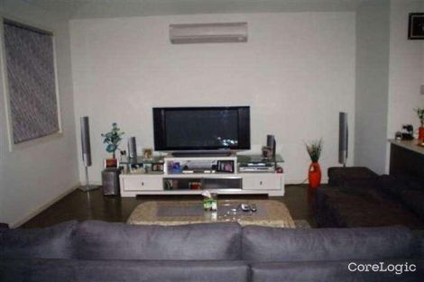 Property photo of 5 Buvelot Crescent Caroline Springs VIC 3023