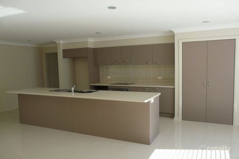 Property photo of 33 James Foster Drive Black Head NSW 2430