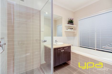 Property photo of 71 Lakewood Boulevard Melton VIC 3337