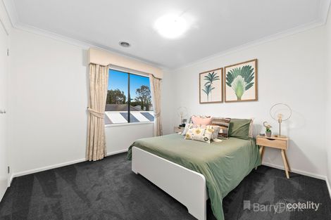 Property photo of 31 Champagne Grove Narre Warren South VIC 3805
