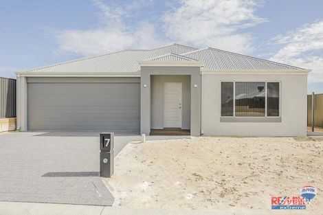 7 Sayana Rd, Jindalee, WA 6036