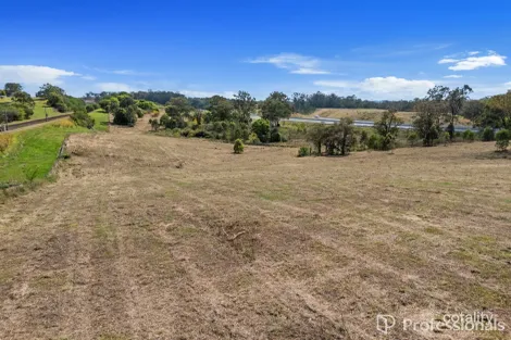 Tin Can Bay Rd, Victory Heights, QLD 4570