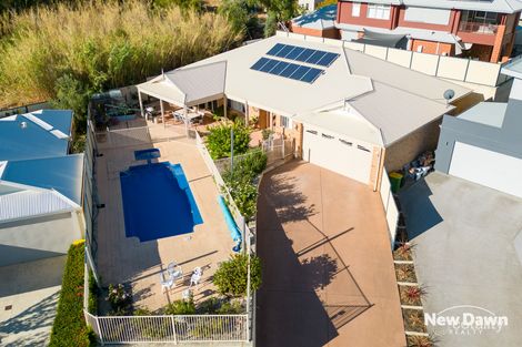 Property photo of 28 Blenheim Place Swan View WA 6056