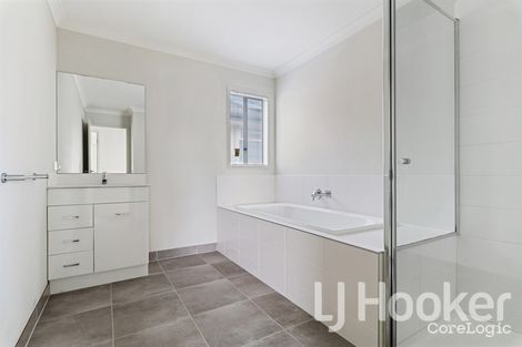 Property photo of 52 Waldorf Avenue Point Cook VIC 3030