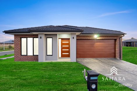 Property photo of 17 Oxbow Street Mickleham VIC 3064