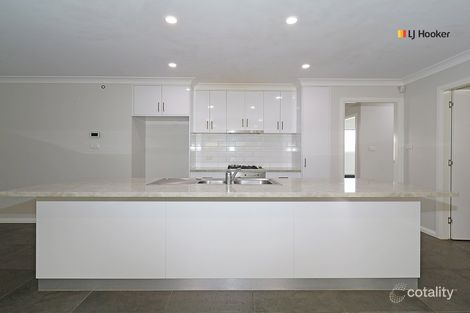 Property photo of 7 Cunjegong Loop Gobbagombalin NSW 2650