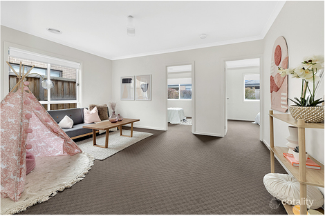 Property photo of 18 Fairhall Avenue Werribee VIC 3030