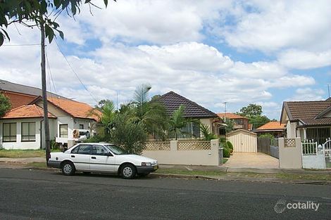 62 Seymour Pde, Belfield, NSW 2191