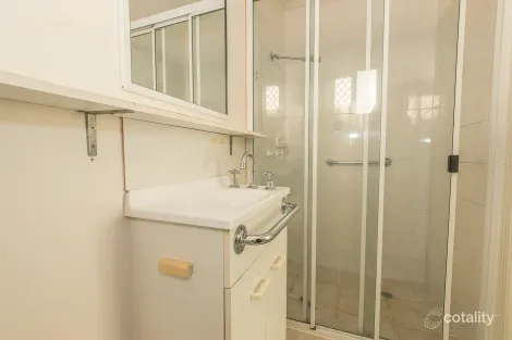 Property photo of 22 Dalkeith Crescent Mount Louisa QLD 4814