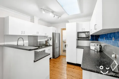 Property photo of 9 Mark Street Figtree NSW 2525