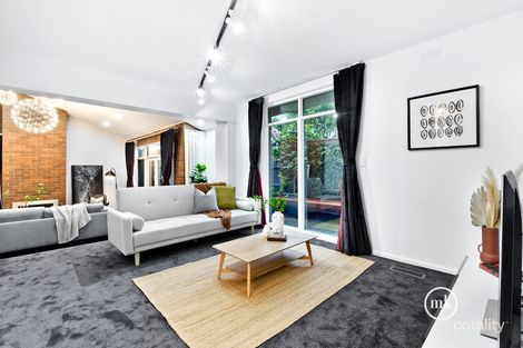 Property photo of 20 Tangari Court Greensborough VIC 3088