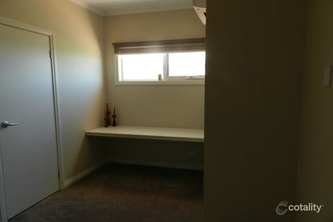 Property photo of 10 Salamander Terrace Shepparton VIC 3630