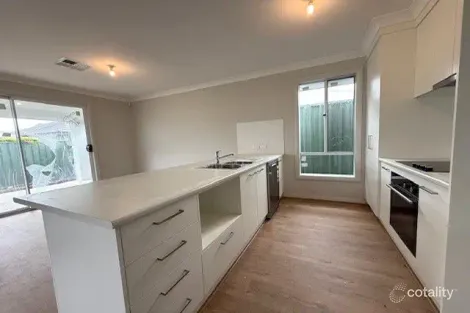 Property photo of 2 Plover Lane Encounter Bay SA 5211