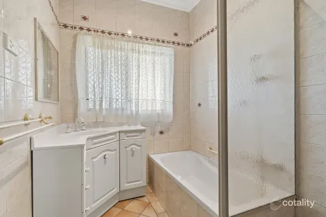 Property photo of 29 Lomman Avenue Newton SA 5074