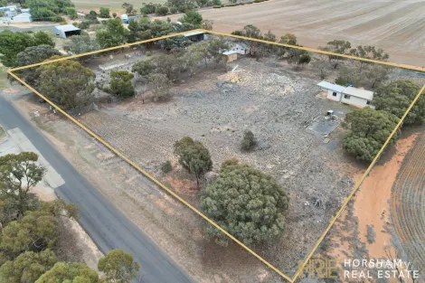 1 Brook St, Woomelang, VIC 3485