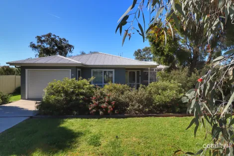 14 Belmore St, Woodstock, NSW 2793